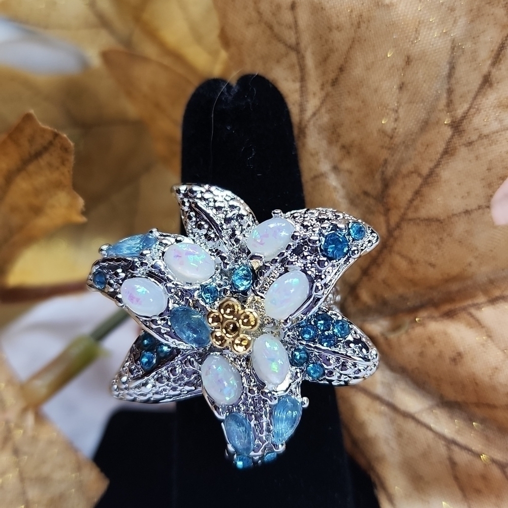 SLIVER FLOWER RING - Picture 2 of 5